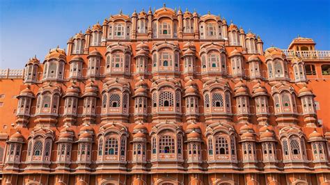  Hawa Mahal: Cung điện Gió Hút Hồn Vượt Qua Thời Gian!